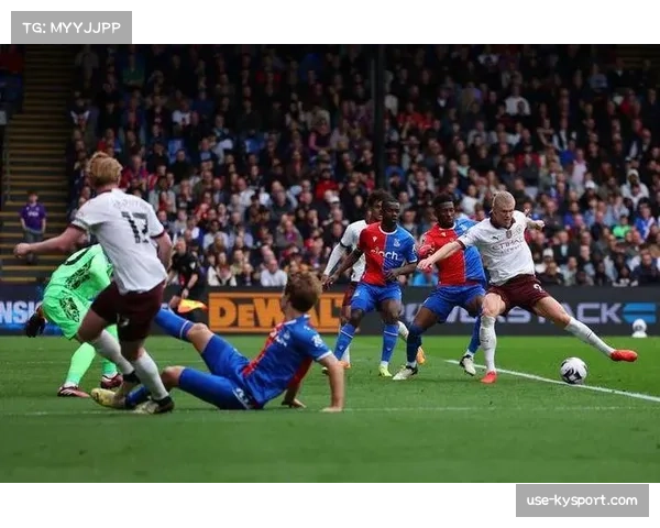 曼城控球率与传球成功率领先 中场控制力依然保持强势 曼城控球率与传球成功率领先 中场控制力依然保持强势